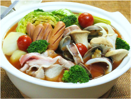 うどんだしで作るトマト鍋